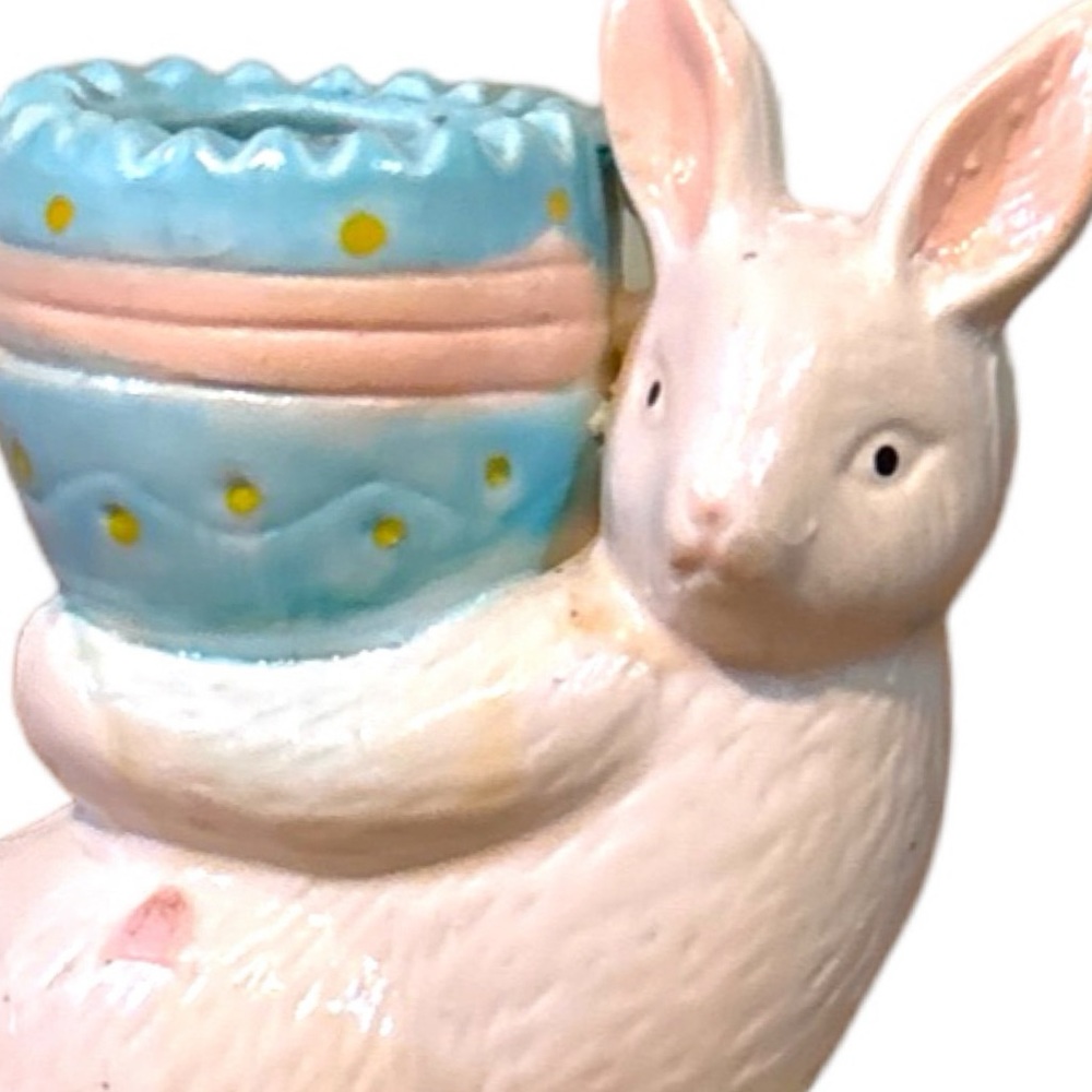 Peter Rabbit Easter Centerpiece - Picture 12 of 16
